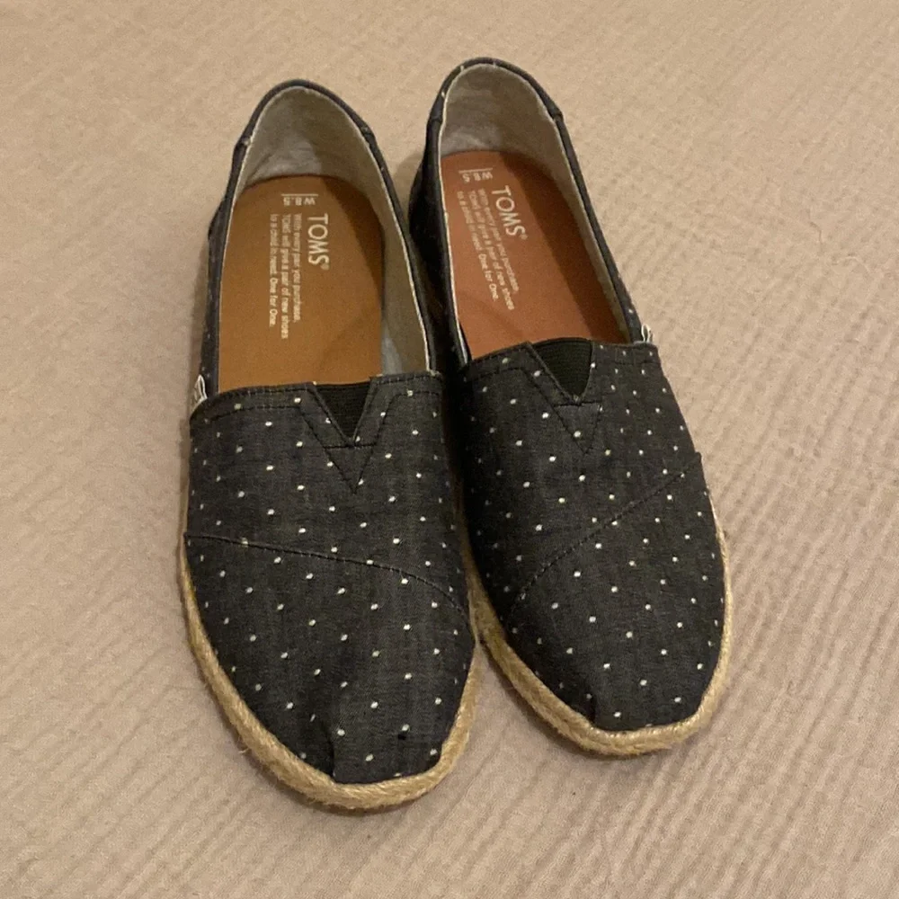 Toms - Black Dot Chambray Womens Rope Alpargatas Espadrilles. Size 8.5